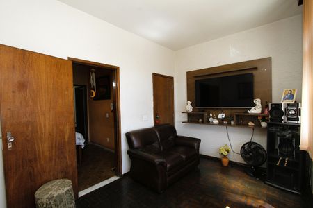 Sala de casa à venda com 4 quartos, 336m² em Carlos Prates, Belo Horizonte