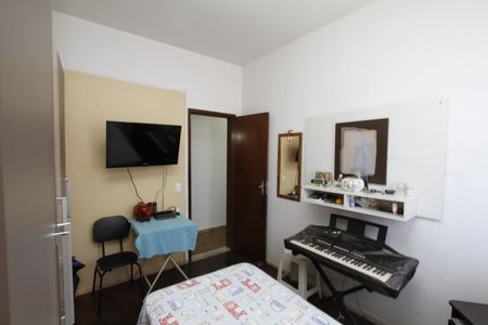 Casa à venda com 336m², 4 quartos e 2 vagasQuarto 2