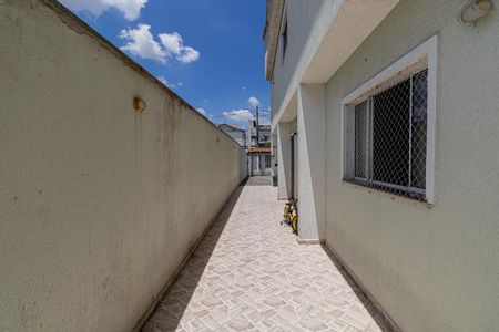 Casa de condomínio à venda com 44m², 2 quartos e 1 vaga Casa de condomínio à venda com 44m², 2 quartos e 1 vagaCorredor