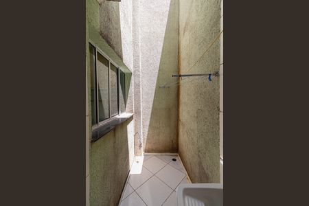 Casa de condomínio à venda com 44m², 2 quartos e 1 vaga Casa de condomínio à venda com 44m², 2 quartos e 1 vagaÁrea de Serviço