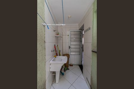 Casa de condomínio à venda com 44m², 2 quartos e 1 vaga Casa de condomínio à venda com 44m², 2 quartos e 1 vagaÁrea de Serviço