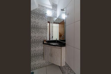 Casa de condomínio à venda com 44m², 2 quartos e 1 vaga Casa de condomínio à venda com 44m², 2 quartos e 1 vagaLavabo