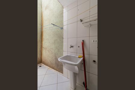 Casa de condomínio à venda com 44m², 2 quartos e 1 vaga Casa de condomínio à venda com 44m², 2 quartos e 1 vagaÁrea de Serviço