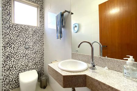 Apartamento à venda com 220m², 4 quartos e 2 vagasLavabo da Cobertura