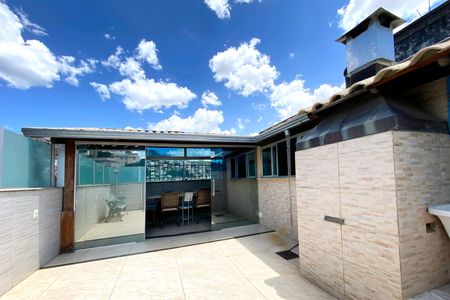 Apartamento à venda com 220m², 4 quartos e 2 vagasCobertura