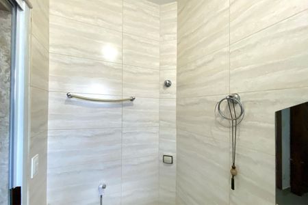 Apartamento à venda com 220m², 4 quartos e 2 vagasBanheiro da Suíte 2