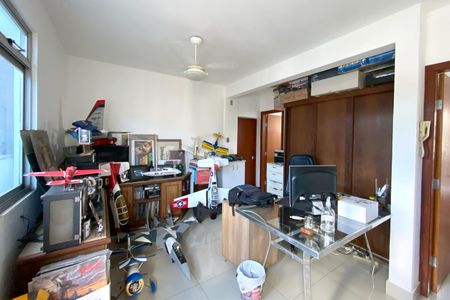 Apartamento à venda com 220m², 4 quartos e 2 vagasSala de Estar