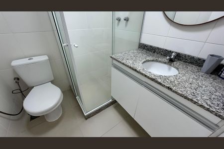 Apartamento para alugar com 80m², 3 quartos e 2 vagas Apartamento para alugar com 80m², 3 quartos e 2 vagasBanheiro