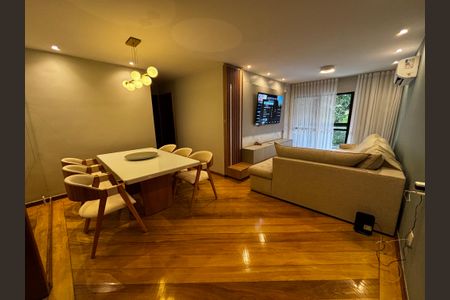 Sala de apartamento à venda com 2 quartos, 108m² em Recreio dos Bandeirantes, Rio de Janeiro