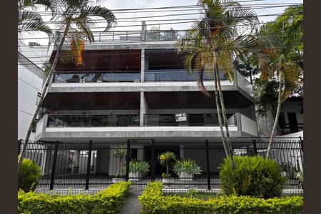 Apartamento à venda com 108m², 2 quartos e 1 vagaFachada