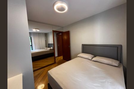 Apartamento à venda com 108m², 2 quartos e 1 vagaQuarto 2