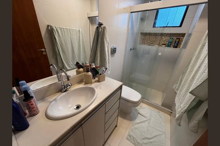 Apartamento à venda com 108m², 2 quartos e 1 vagaBanheiro da Suíte