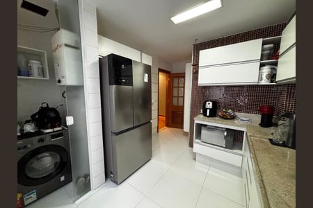 Apartamento à venda com 108m², 2 quartos e 1 vagaCozinha