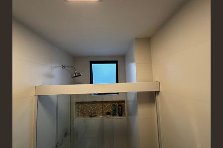 Apartamento à venda com 108m², 2 quartos e 1 vagaBanheiro da Suíte