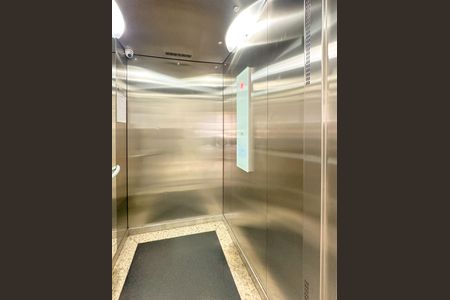 Apartamento para alugar com 68m², 2 quartos e 1 vagaElevador