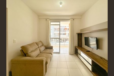 Sala de TV de apartamento para alugar com 2 quartos, 68m² em Forquilhinhas, São José