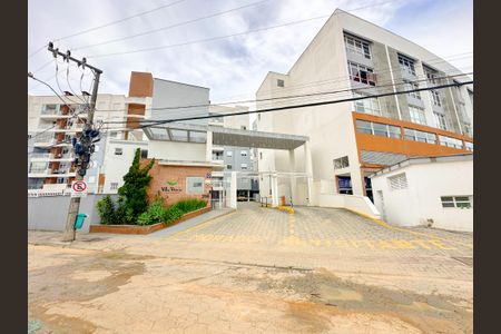 Apartamento para alugar com 68m², 2 quartos e 1 vagaFachada