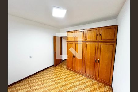 Casa para alugar com 120m², 2 quartos e 2 vagas