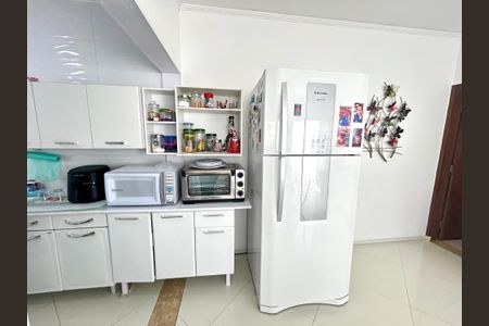 Casa à venda com 189m², 3 quartos e 2 vagas