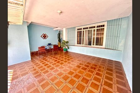 Casa à venda com 189m², 3 quartos e 2 vagas