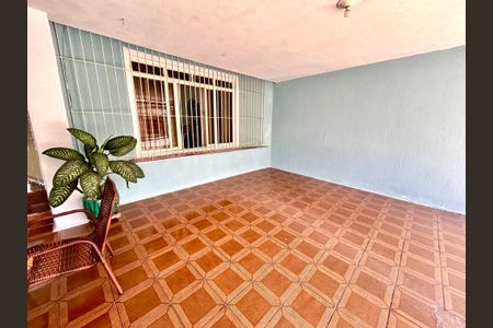 Casa à venda com 189m², 3 quartos e 2 vagas
