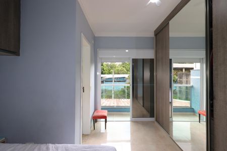 Casa à venda com 152m², 3 quartos e 2 vagasSuíte