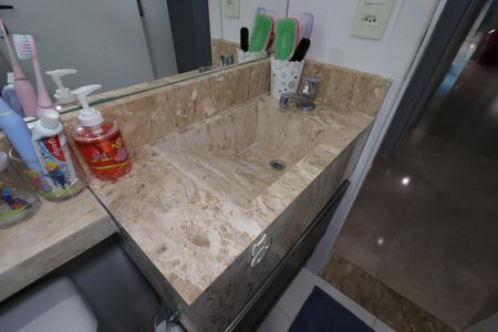 Casa à venda com 152m², 3 quartos e 2 vagasBanheiro Social - Pia