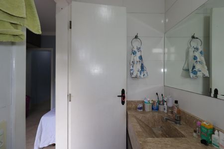 Casa à venda com 152m², 3 quartos e 2 vagasBanheiro da Suíte