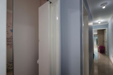 Casa à venda com 152m², 3 quartos e 2 vagasCorredor