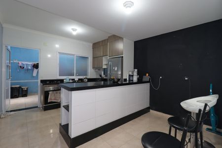 Casa à venda com 152m², 3 quartos e 2 vagasCozinha