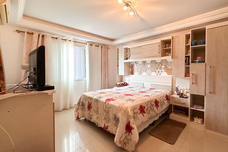 Casa à venda com 448m², 6 quartos e 3 vagas Casa à venda com 448m², 6 quartos e 3 vagasSuíte - Casa 1