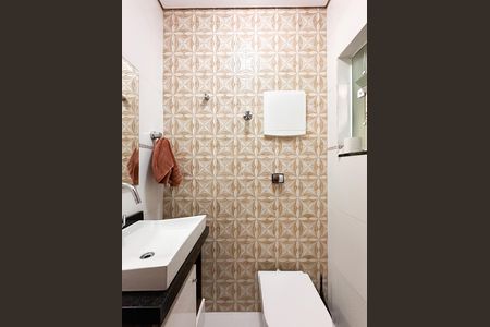 Casa à venda com 448m², 6 quartos e 3 vagas Casa à venda com 448m², 6 quartos e 3 vagasLavabo - Casa 1