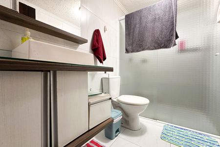 Casa à venda com 448m², 6 quartos e 3 vagas Casa à venda com 448m², 6 quartos e 3 vagasBanheiro Social - Casa 2