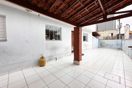 Casa à venda com 448m², 6 quartos e 3 vagas Casa à venda com 448m², 6 quartos e 3 vagasÁrea gourmet - Casa 2