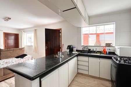 Casa à venda com 448m², 6 quartos e 3 vagas Casa à venda com 448m², 6 quartos e 3 vagasCozinha - Casa 2