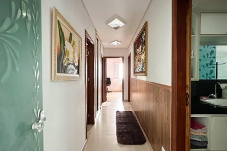 Casa à venda com 448m², 6 quartos e 3 vagas Casa à venda com 448m², 6 quartos e 3 vagasAcesso aos Quartos