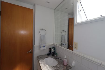 Apartamento à venda com 57m², 1 quarto e 2 vagasBanheiro