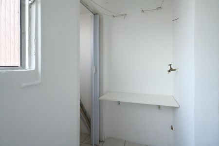 Apartamento à venda com 67m², 2 quartos e 1 vagaÁrea de Serviço