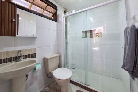 Casa à venda com 432m², 3 quartos e 2 vagasBanheiro de serviço