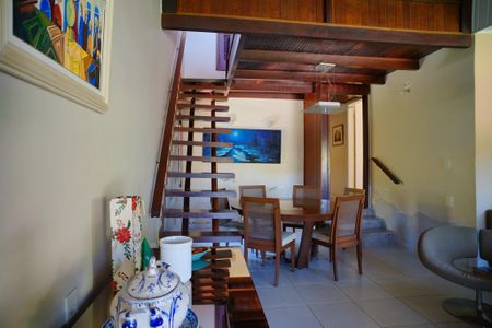 Casa à venda com 432m², 3 quartos e 2 vagasSala