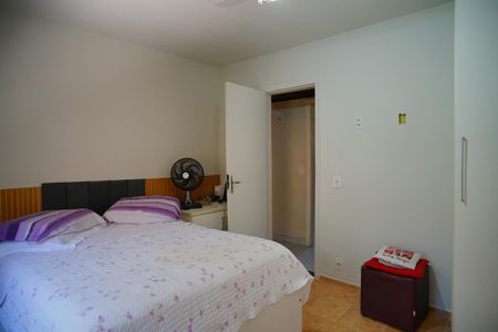 Casa à venda com 432m², 3 quartos e 2 vagasQuarto 2