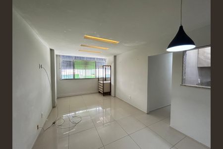 Sala de apartamento para alugar com 3 quartos, 70m² em Cascadura, Rio de Janeiro