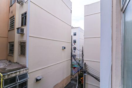 Sala de apartamento para alugar com 2 quartos, 47m² em Todos Os Santos, Rio de Janeiro