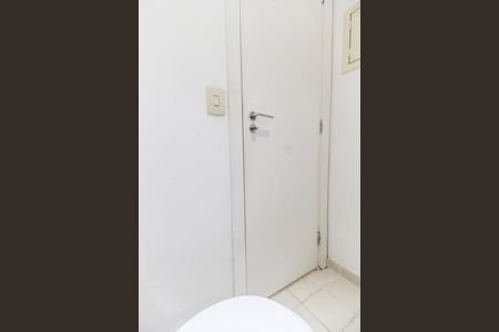 Apartamento para alugar com 79m², 3 quartos e 2 vagas Apartamento para alugar com 79m², 3 quartos e 2 vagasBanheiro 2
