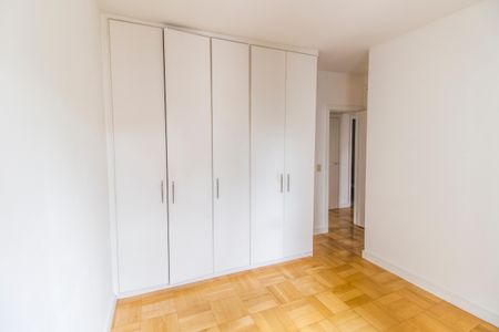 Suíte de apartamento para alugar com 3 quartos, 79m² em Alphaville Industrial, Barueri