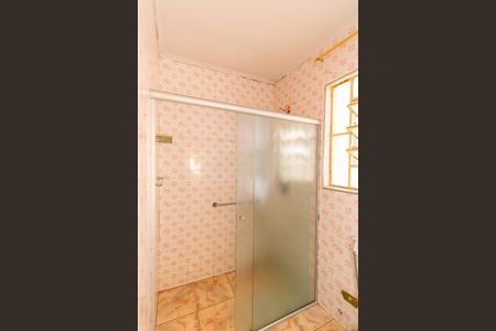 Casa para alugar com 320m², 4 quartos e 5 vagasBanheiro