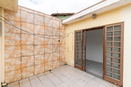 Casa para alugar com 320m², 4 quartos e 5 vagasQuintal