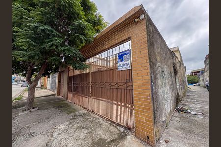 Casa para alugar com 320m², 4 quartos e 5 vagasFachada 