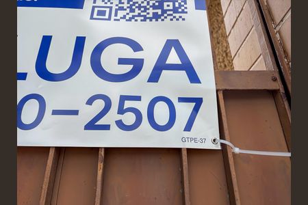 Casa para alugar com 320m², 4 quartos e 5 vagasPlaca instalada