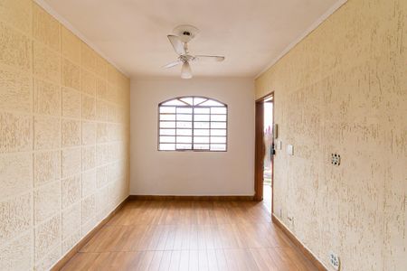 Casa para alugar com 320m², 4 quartos e 5 vagasCasa 2 - Sala